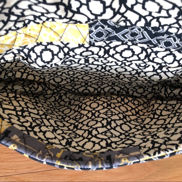 Fabric Handbag Bella Taylor Purse NWT - Picture 3 of 6